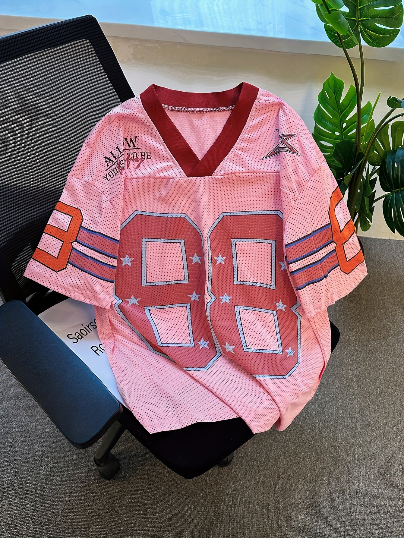 V-Neck Men's Vintage American Football Style Breathable Mesh V-Neck T-Shirt