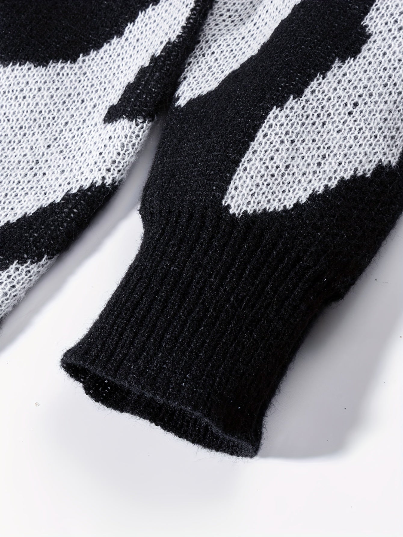 Men'S Trendy Flame Pattern Knit Sweater