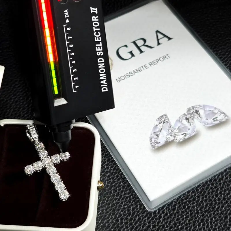100% S925 Sterling Silver VVS Moissanite Cross Pendant
