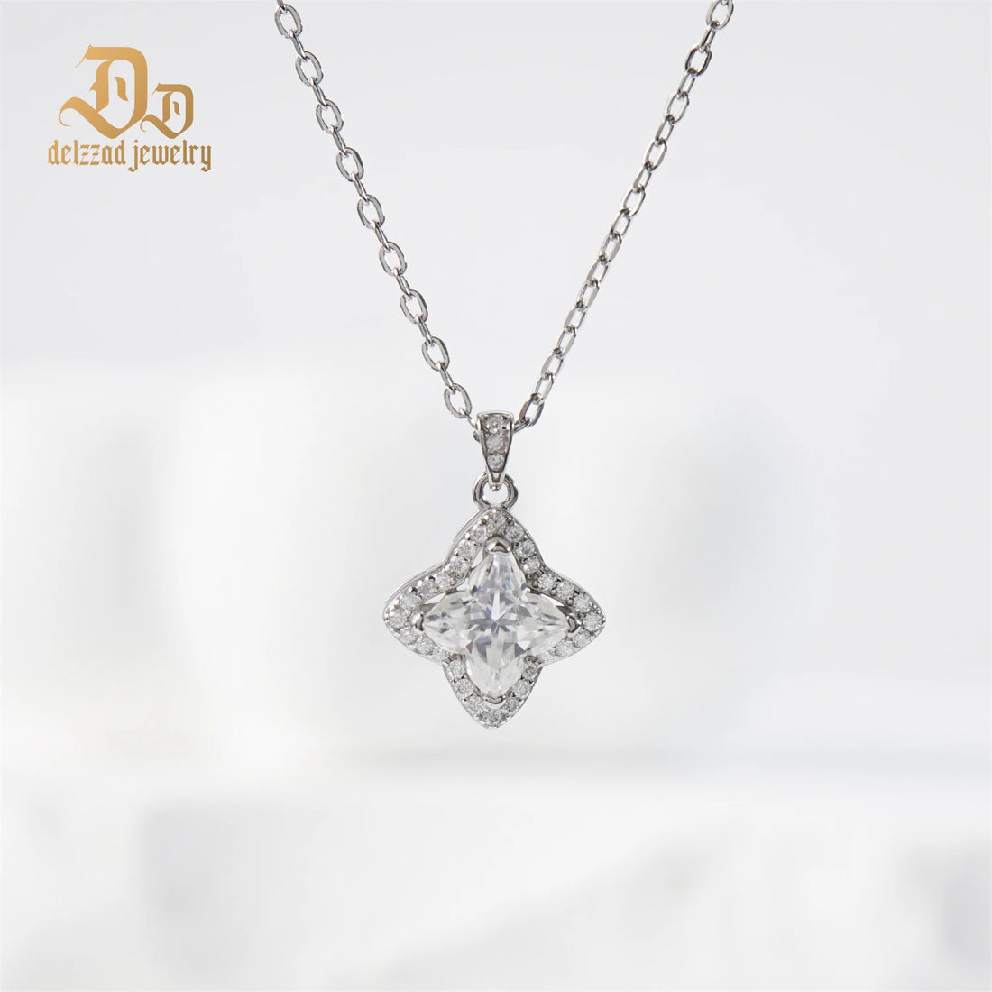 100% S925 Sterling Silver Plant Flower Moissanite Women's Necklace