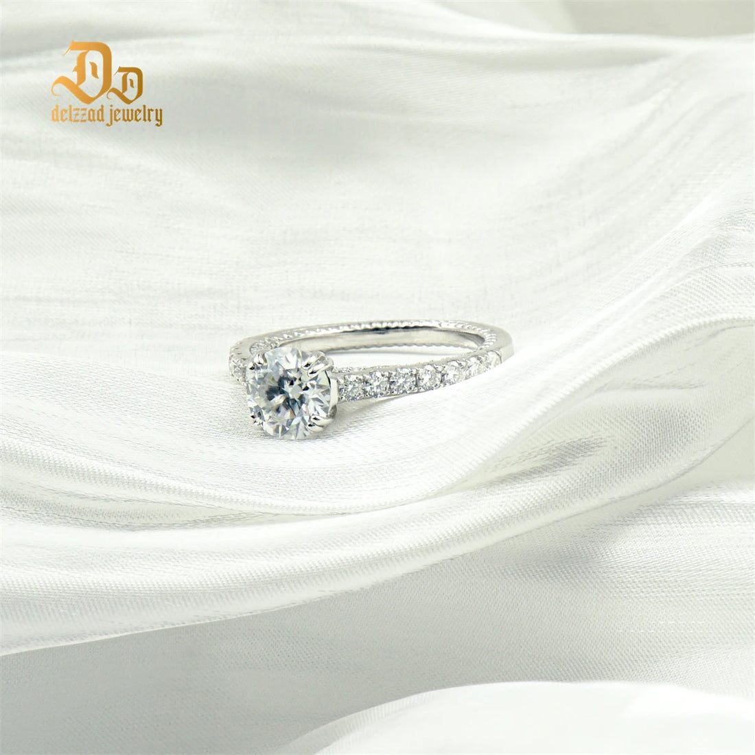 Sparkling Single Row Women's Ring 100% S925 Silver