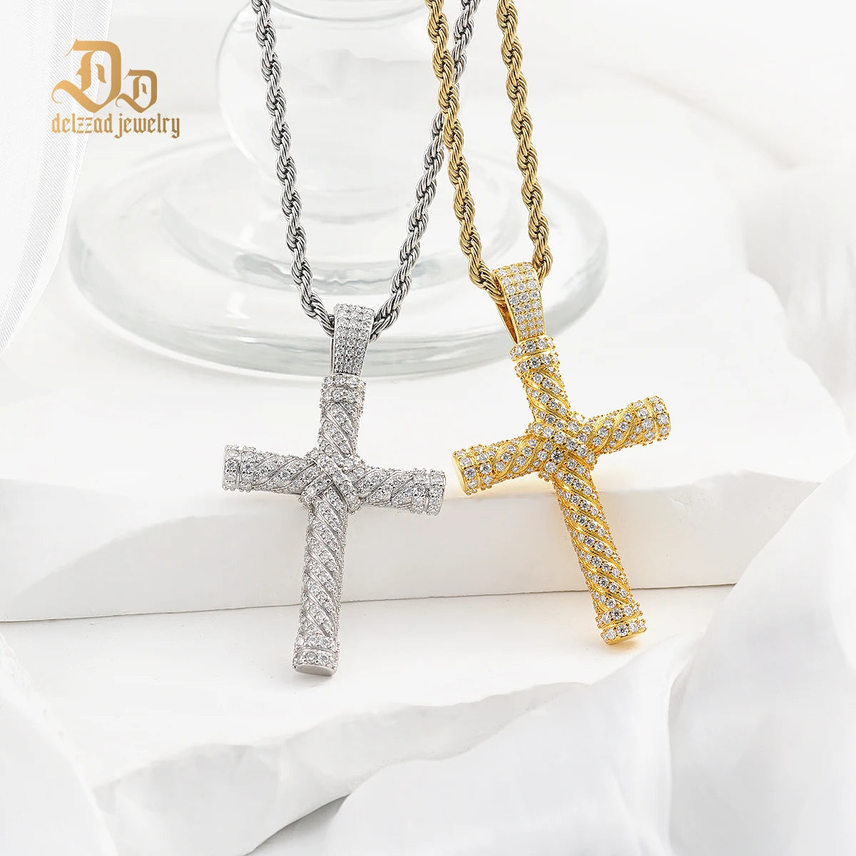 Authentic 100% S925 Sterling Silver Moissanite Screw Cross Pendant and chain