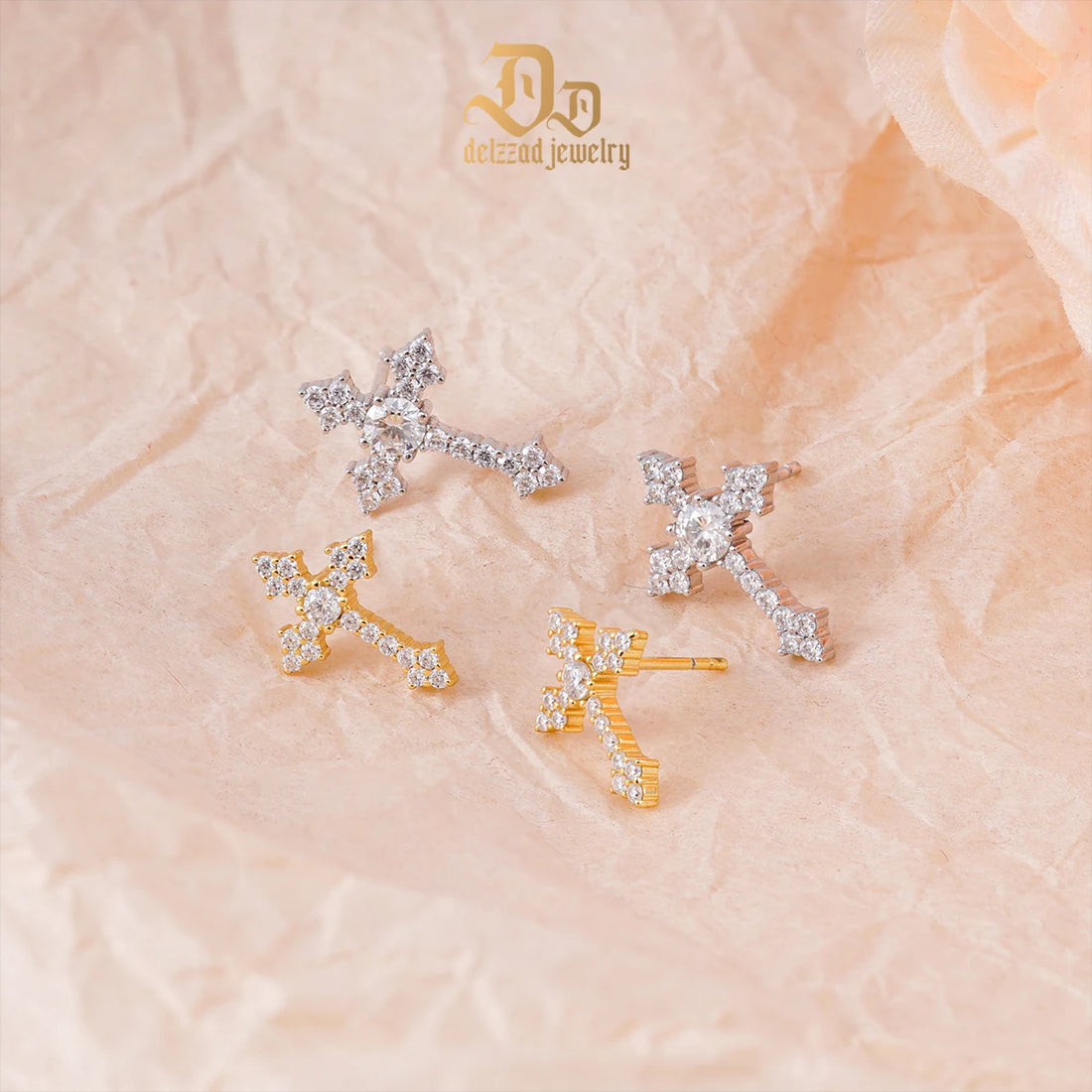 Moissanite Stud Earrings 0.1 Carat Shining Cross