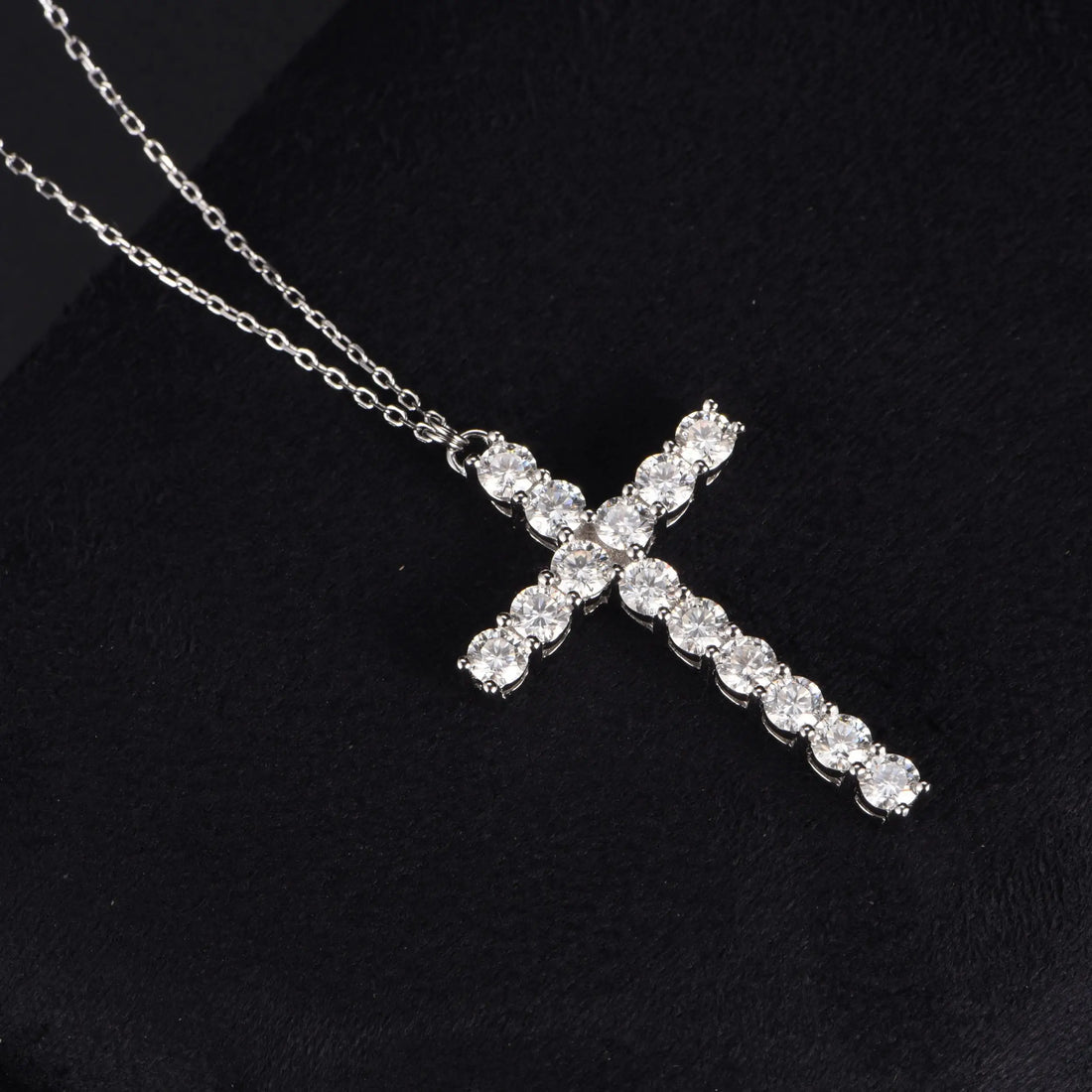 100% S925 Sterling Silver VVS Moissanite Cross Pendant