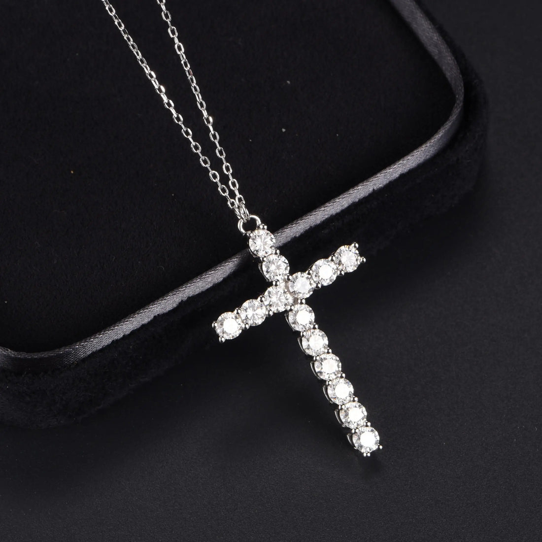 100% S925 Sterling Silver VVS Moissanite Cross Pendant
