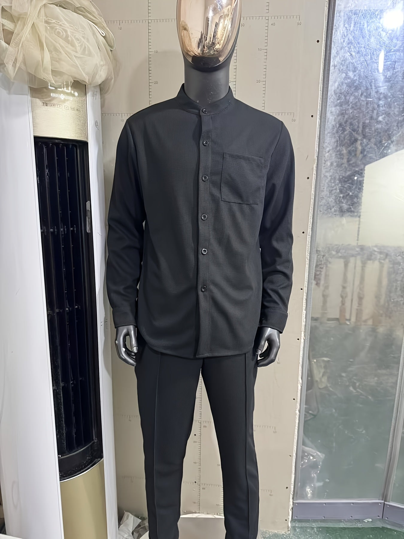 Men's Two-Piece Set with a Long-Sleeve Cardigan with Pockets