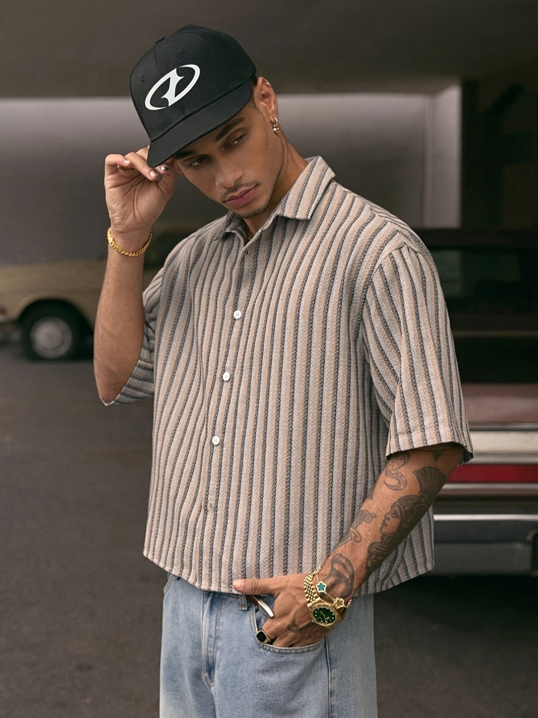 Men's Loose Fit Non-Stretch Woven Button-Up Shirt